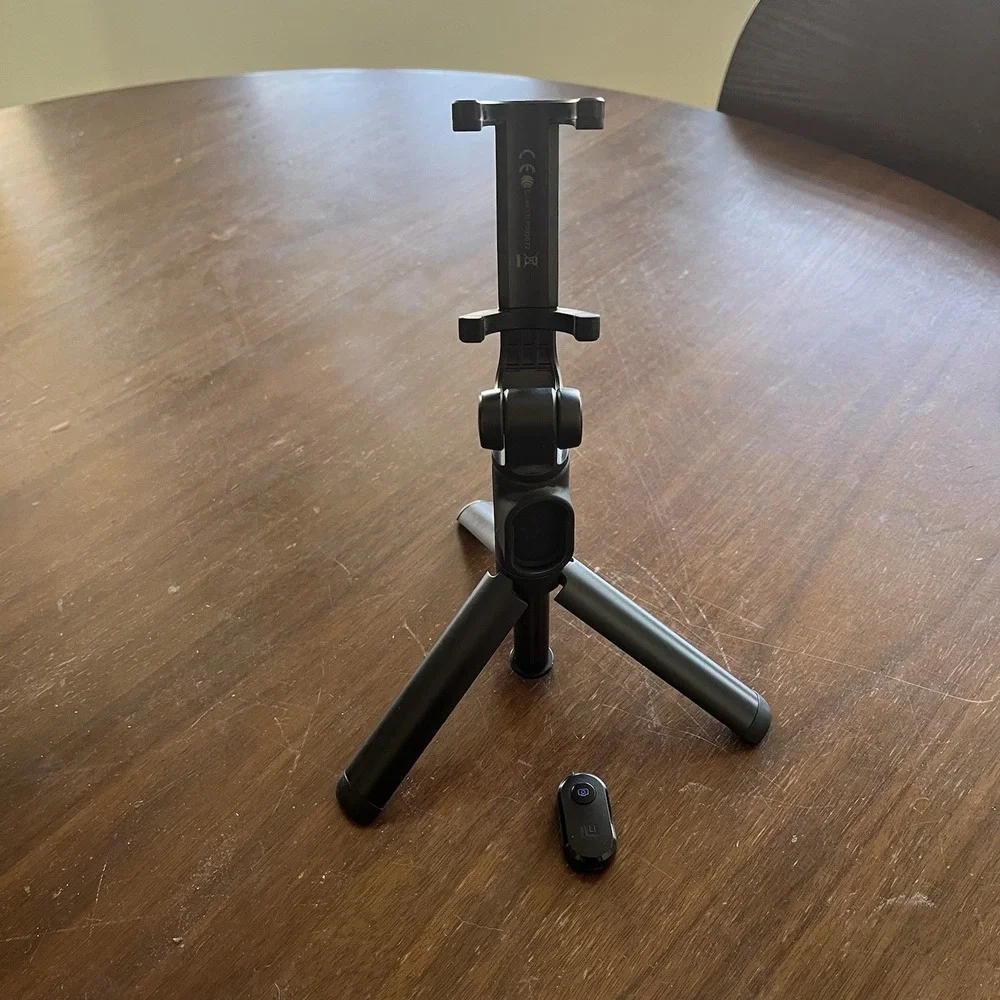 XIAOMI MI BLUETOOTH SELFIE STICK TRIPOD PHONE HOLDER REMOTE SHUTTER